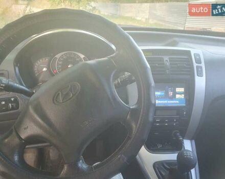 Хендай Туксон 2008 у Тернополі на Automoto.ua Сірий Хендай Туксон, об'ємом двигуна 1.98 л та пробігом 186 тис. км за 6600 $, фото 16 на Automoto.ua