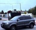 Сірий Хендай Туксон, об'ємом двигуна 2 л та пробігом 240 тис. км за 7850 $, фото 3 на Automoto.ua