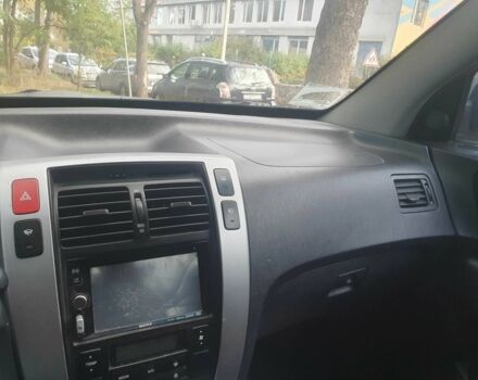 Хендай Туксон 2008 у Тернополі на Automoto.ua Сірий Хендай Туксон, об'ємом двигуна 2 л та пробігом 186 тис. км за 6600 $, фото 16 на Automoto.ua