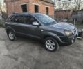 Серый Хендай Туксон, объемом двигателя 2 л и пробегом 197 тыс. км за 8700 $, фото 1 на Automoto.ua