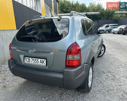 Сірий Хендай Туксон, об'ємом двигуна 1.98 л та пробігом 209 тис. км за 8400 $, фото 11 на Automoto.ua