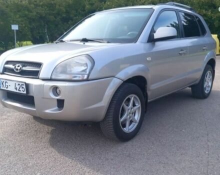 Серый Хендай Туксон, объемом двигателя 20 л и пробегом 244 тыс. км за 1800 $, фото 7 на Automoto.ua