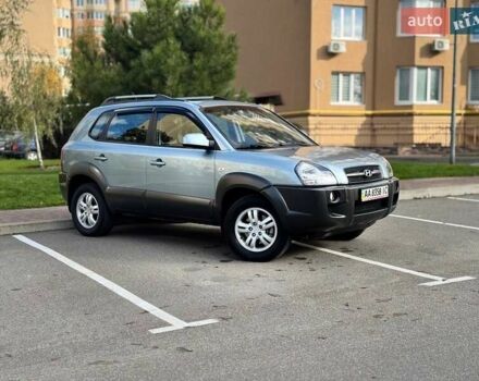 Серый Хендай Туксон, объемом двигателя 2 л и пробегом 48 тыс. км за 11800 $, фото 22 на Automoto.ua