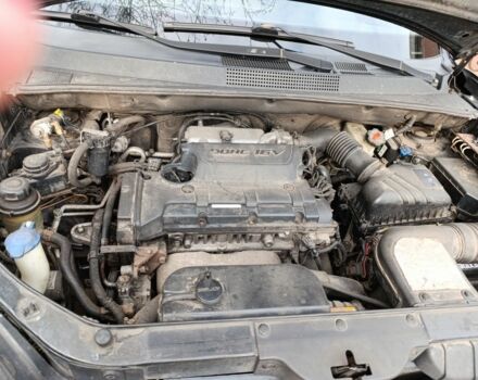 Серый Хендай Туксон, объемом двигателя 3 л и пробегом 186 тыс. км за 7001 $, фото 3 на Automoto.ua