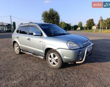 Хендай Туксон 2008 в Барышевке на Automoto.ua Серый Хендай Туксон, объемом двигателя 1.99 л и пробегом 172 тыс. км за 8299 $, фото 7 на Automoto.ua