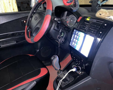 Сірий Хендай Туксон, об'ємом двигуна 2.02 л та пробігом 226 тис. км за 9200 $, фото 7 на Automoto.ua