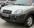 Серый Хендай Туксон, объемом двигателя 2.7 л и пробегом 210 тыс. км за 9290 $, фото 7 на Automoto.ua