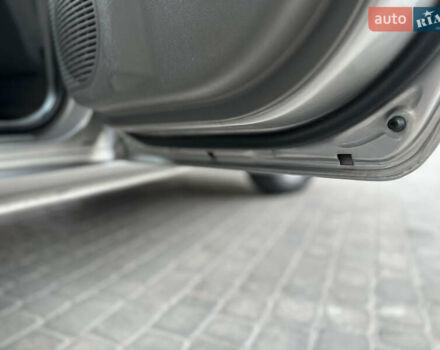 Серый Хендай Туксон, объемом двигателя 2 л и пробегом 240 тыс. км за 7500 $, фото 20 на Automoto.ua
