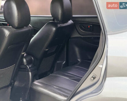 Хендай Туксон 2008 у Мене на Automoto.ua Сірий Хендай Туксон, об'ємом двигуна 1.98 л та пробігом 242 тис. км за 7600 $, фото 13 на Automoto.ua