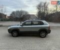Серый Хендай Туксон, объемом двигателя 2 л и пробегом 217 тыс. км за 8200 $, фото 3 на Automoto.ua