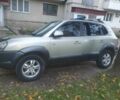 Хендай Туксон 2008 у Тернополі на Automoto.ua Сірий Хендай Туксон, об'ємом двигуна 2 л та пробігом 186 тис. км за 6600 $, фото 10 на Automoto.ua