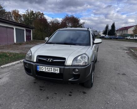 Хендай Туксон 2008 в Жмеренке на Automoto.ua Серый Хендай Туксон, объемом двигателя 2 л и пробегом 228 тыс. км за 6900 $, фото 13 на Automoto.ua