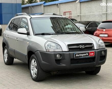 Сірий Хендай Туксон, об'ємом двигуна 2.7 л та пробігом 210 тис. км за 9290 $, фото 2 на Automoto.ua