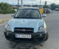 Сірий Хендай Туксон, об'ємом двигуна 2 л та пробігом 240 тис. км за 7300 $, фото 1 на Automoto.ua