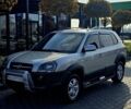 Серый Хендай Туксон, объемом двигателя 1.98 л и пробегом 199 тыс. км за 8350 $, фото 5 на Automoto.ua
