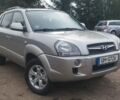 Хендай Туксон 2008 в Бердичеве на Automoto.ua Серый Хендай Туксон, объемом двигателя 1.98 л и пробегом 201 тыс. км за 8299 $, фото 1 на Automoto.ua