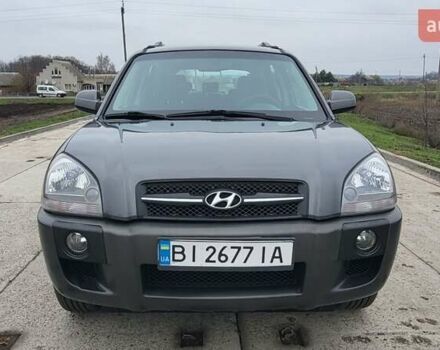 Серый Хендай Туксон, объемом двигателя 1.98 л и пробегом 177 тыс. км за 8200 $, фото 11 на Automoto.ua