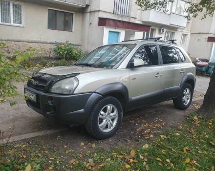 Хендай Туксон 2008 у Тернополі на Automoto.ua Сірий Хендай Туксон, об'ємом двигуна 2 л та пробігом 186 тис. км за 6600 $, фото 11 на Automoto.ua