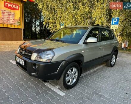 Серый Хендай Туксон, объемом двигателя 2 л и пробегом 164 тыс. км за 9300 $, фото 9 на Automoto.ua