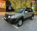Серый Хендай Туксон, объемом двигателя 2 л и пробегом 164 тыс. км за 9300 $, фото 9 на Automoto.ua