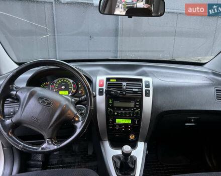 Хендай Туксон 2008 в Киеве на Automoto.ua Серый Хендай Туксон, объемом двигателя 2 л и пробегом 187 тыс. км за 7250 $, фото 43 на Automoto.ua