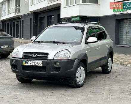 Серый Хендай Туксон, объемом двигателя 2 л и пробегом 176 тыс. км за 8300 $, фото 14 на Automoto.ua