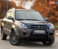 Хендай Туксон 2008 у Мене на Automoto.ua Сірий Хендай Туксон, об'ємом двигуна 1.98 л та пробігом 242 тис. км за 7600 $, фото 4 на Automoto.ua