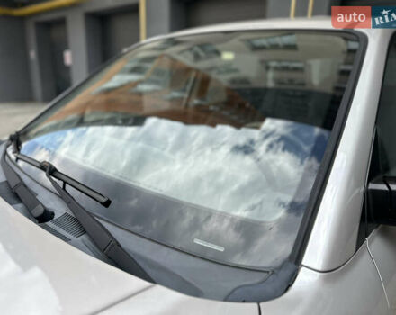 Серый Хендай Туксон, объемом двигателя 2 л и пробегом 240 тыс. км за 7500 $, фото 15 на Automoto.ua