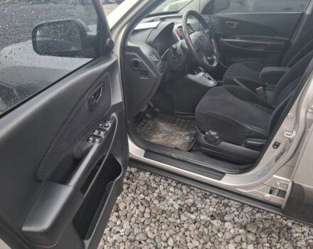 Серый Хендай Туксон, объемом двигателя 2 л и пробегом 136 тыс. км за 8999 $, фото 7 на Automoto.ua