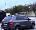 Сірий Хендай Туксон, об'ємом двигуна 2 л та пробігом 240 тис. км за 7850 $, фото 4 на Automoto.ua