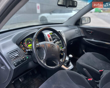Хендай Туксон 2008 в Киеве на Automoto.ua Серый Хендай Туксон, объемом двигателя 2 л и пробегом 187 тыс. км за 7250 $, фото 33 на Automoto.ua