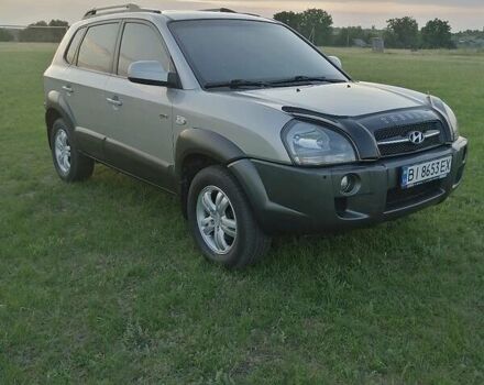 Сірий Хендай Туксон, об'ємом двигуна 2.7 л та пробігом 170 тис. км за 8800 $, фото 2 на Automoto.ua