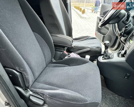 Серый Хендай Туксон, объемом двигателя 2 л и пробегом 176 тыс. км за 8300 $, фото 27 на Automoto.ua