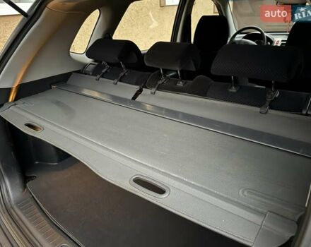 Хендай Туксон 2008 в Миргороде на Automoto.ua Серый Хендай Туксон, объемом двигателя 1.98 л и пробегом 177 тыс. км за 7950 $, фото 44 на Automoto.ua