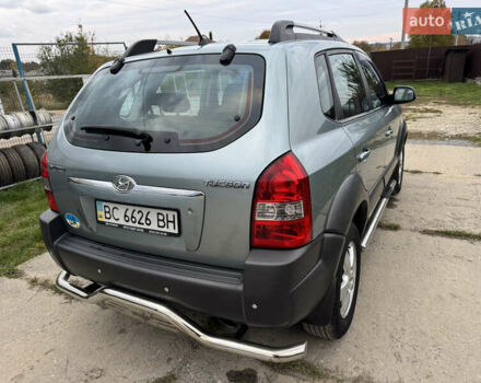 Хендай Туксон 2008 в Новой Ушице на Automoto.ua Серый Хендай Туксон, объемом двигателя 1.98 л и пробегом 229 тыс. км за 8200 $, фото 17 на Automoto.ua