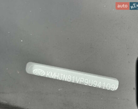 Сірий Хендай Туксон, об'ємом двигуна 2 л та пробігом 213 тис. км за 8500 $, фото 13 на Automoto.ua