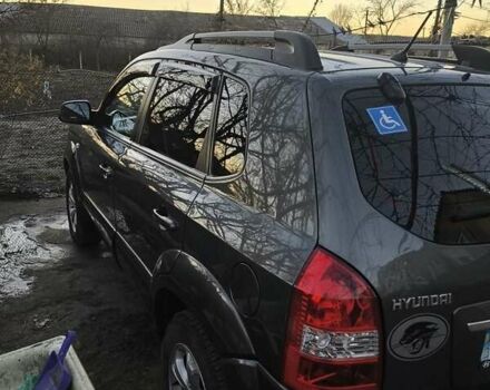 Серый Хендай Туксон, объемом двигателя 2 л и пробегом 197 тыс. км за 8700 $, фото 10 на Automoto.ua