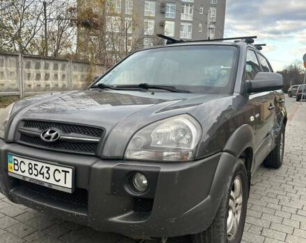 Сірий Хендай Туксон, об'ємом двигуна 1.99 л та пробігом 221 тис. км за 6000 $, фото 27 на Automoto.ua