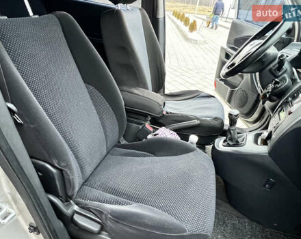 Серый Хендай Туксон, объемом двигателя 2 л и пробегом 176 тыс. км за 8300 $, фото 31 на Automoto.ua