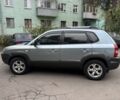 Сірий Хендай Туксон, об'ємом двигуна 2 л та пробігом 169 тис. км за 8000 $, фото 4 на Automoto.ua