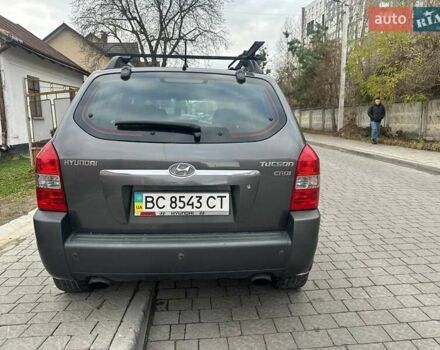 Сірий Хендай Туксон, об'ємом двигуна 1.99 л та пробігом 221 тис. км за 6000 $, фото 32 на Automoto.ua