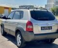 Серый Хендай Туксон, объемом двигателя 0 л и пробегом 225 тыс. км за 7800 $, фото 4 на Automoto.ua