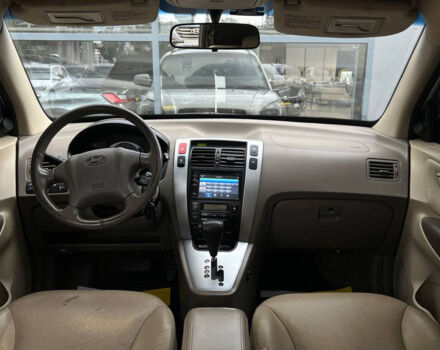 Серый Хендай Туксон, объемом двигателя 2 л и пробегом 167 тыс. км за 8600 $, фото 11 на Automoto.ua