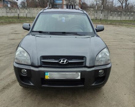 Сірий Хендай Туксон, об'ємом двигуна 2 л та пробігом 95 тис. км за 8800 $, фото 1 на Automoto.ua