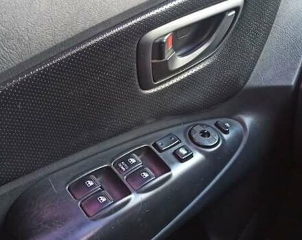 Серый Хендай Туксон, объемом двигателя 1.98 л и пробегом 258 тыс. км за 7500 $, фото 26 на Automoto.ua