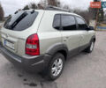 Серый Хендай Туксон, объемом двигателя 2 л и пробегом 228 тыс. км за 6700 $, фото 6 на Automoto.ua
