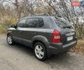 Серый Хендай Туксон, объемом двигателя 1.98 л и пробегом 220 тыс. км за 8500 $, фото 4 на Automoto.ua
