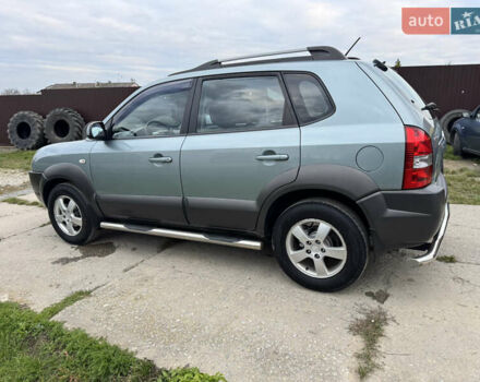 Хендай Туксон 2008 в Новой Ушице на Automoto.ua Серый Хендай Туксон, объемом двигателя 1.98 л и пробегом 229 тыс. км за 8200 $, фото 21 на Automoto.ua