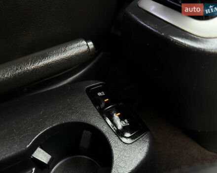 Хендай Туксон 2008 у Мене на Automoto.ua Сірий Хендай Туксон, об'ємом двигуна 1.98 л та пробігом 242 тис. км за 7600 $, фото 19 на Automoto.ua