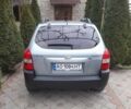 Серый Хендай Туксон, объемом двигателя 2 л и пробегом 270 тыс. км за 7800 $, фото 3 на Automoto.ua
